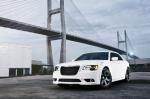 Chrysler 300C SRT8 2012 года